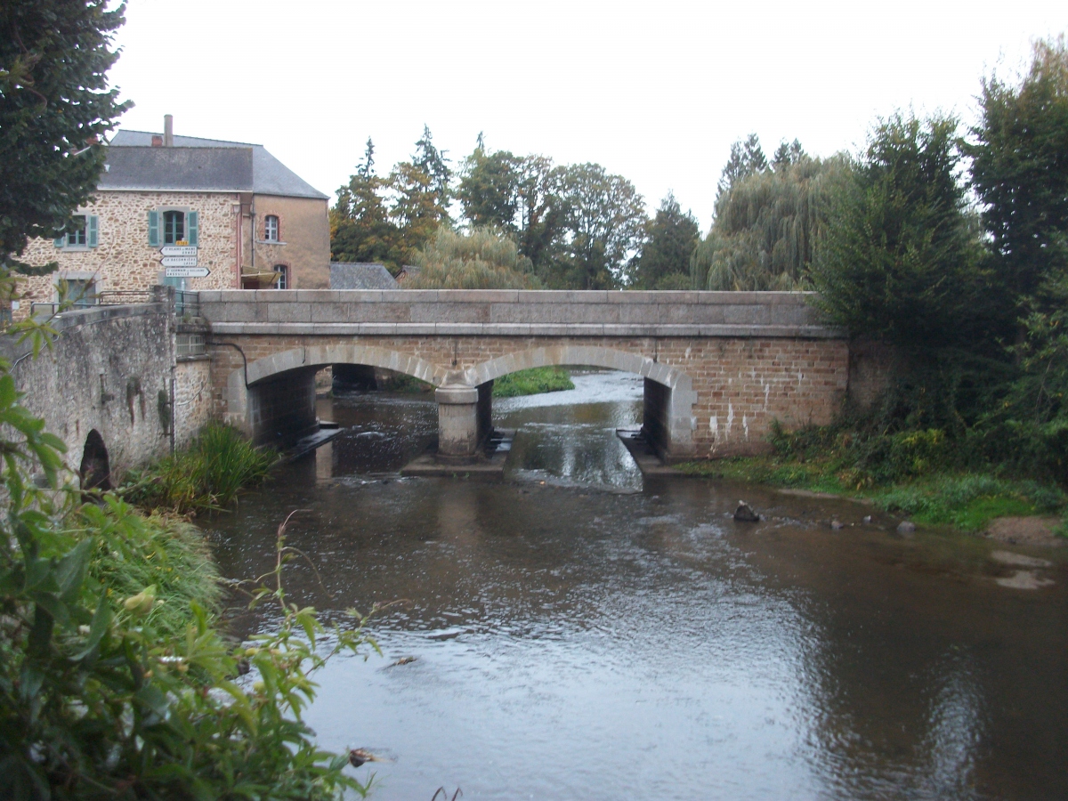 Pont de Chailland (53420)